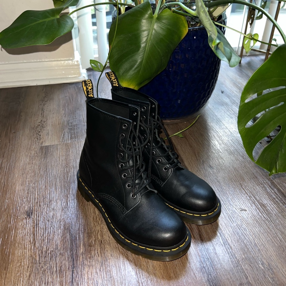 Women's Black Dr. Martens - Size 10